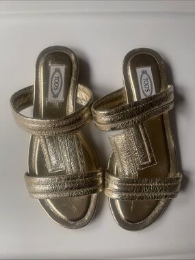 New TODS Metallic Gold Double T Strap Slide Sandals Made in Italy SZ 35.5/US 5.5